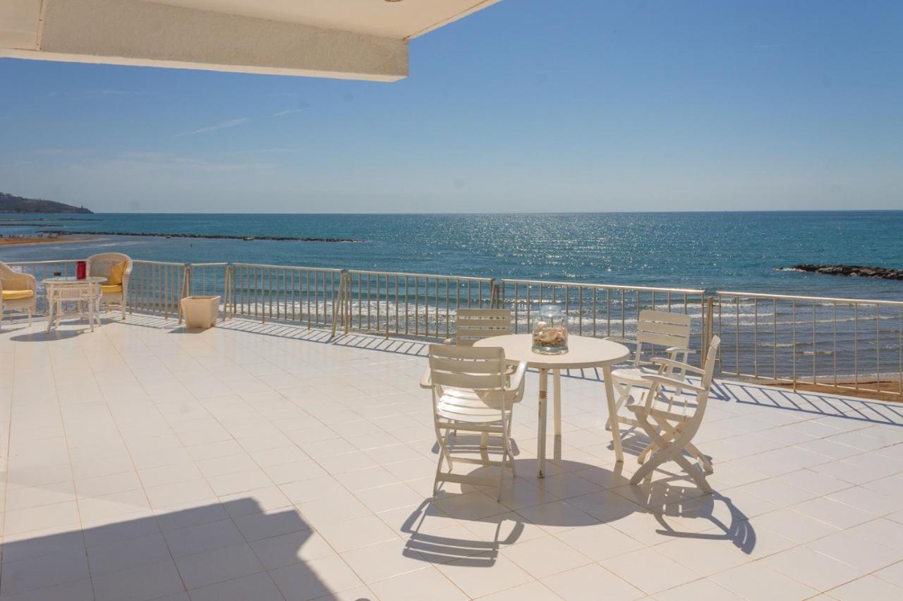 Magnifica Villa Aireola Frente Al Mar Бенікасім Екстер'єр фото